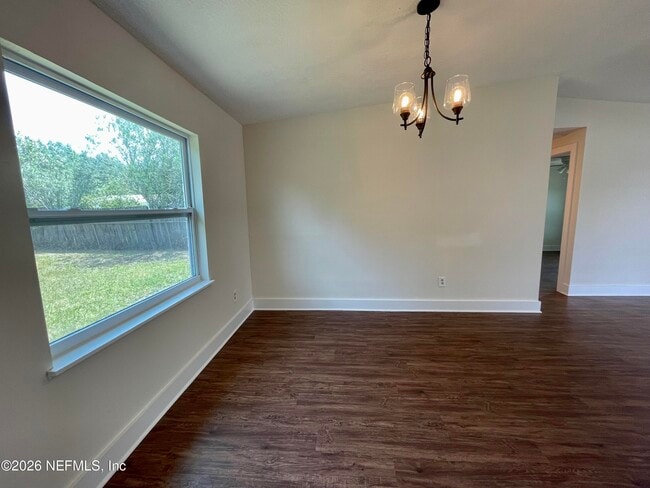 Building Photo - 10867 Bahia Dr