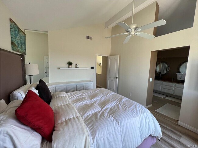 Building Photo - 33636 Sundown Ct