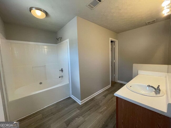 Building Photo - 2077 Patterson Park Pl