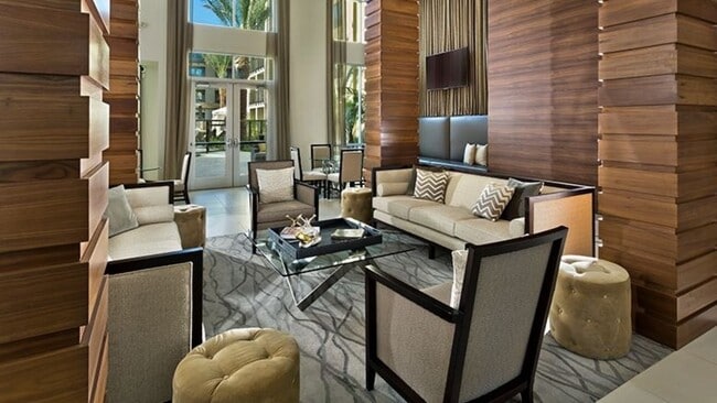 Building Photo - 4900 N 44th St