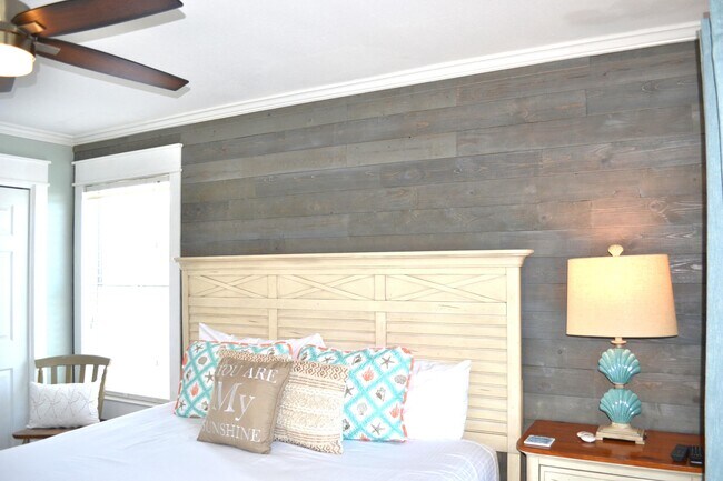 Building Photo - 68 Cobia St