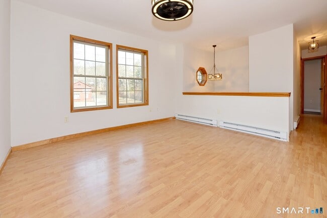 Building Photo - 81 Middletown Ave