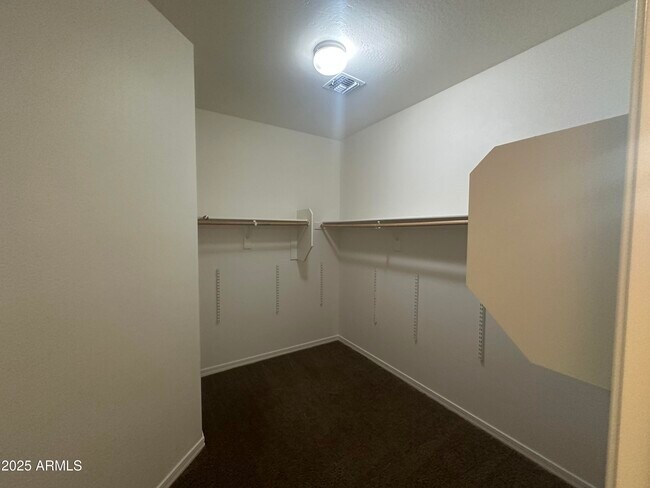 Building Photo - 7430 S 27th Way