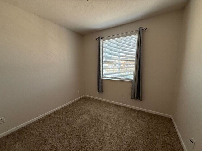 Building Photo - 9435 Sea Cliff Way