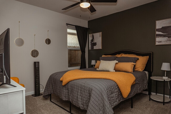 Building Photo - 4605 Naval Ct