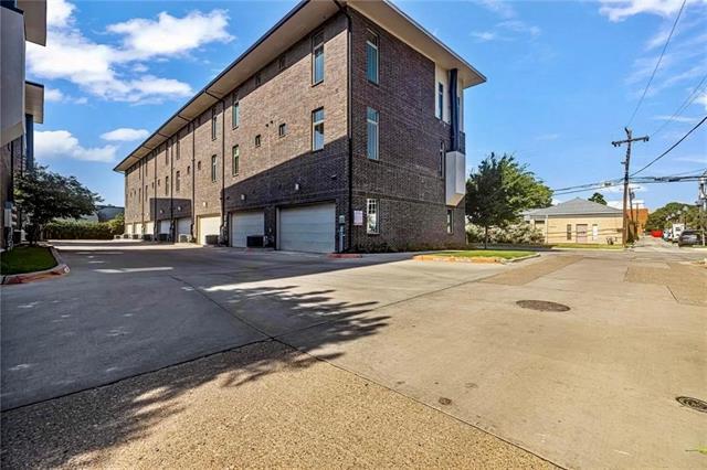 Building Photo - 13226 Bee St