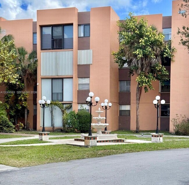 Building Photo - 9400 W Flagler St