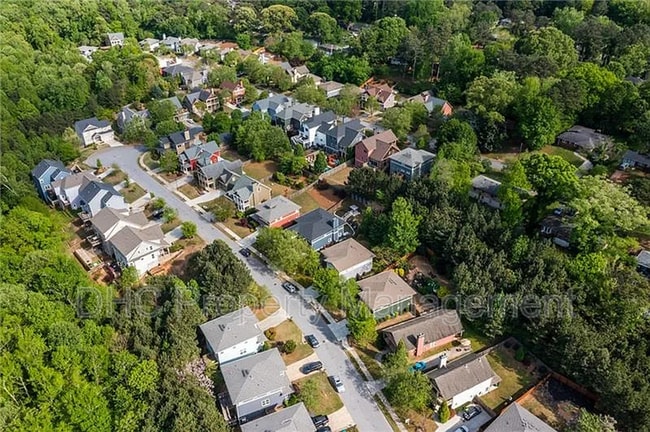 Building Photo - 1765 Stoney Creek Dr SE