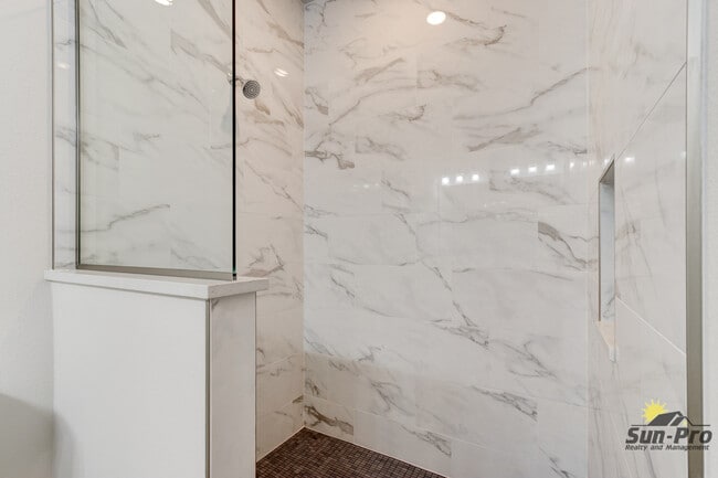 Building Photo - 3046 Isles Wy