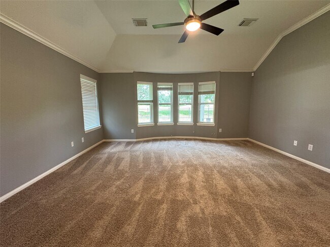 Building Photo - 5822 Pinellas Park Ct