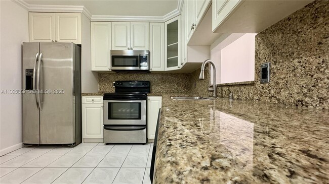 Building Photo - 130 S Shore Dr