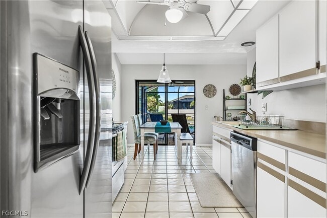 Building Photo - 1502 SE 29th St