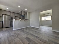 Building Photo - Bahama Palms