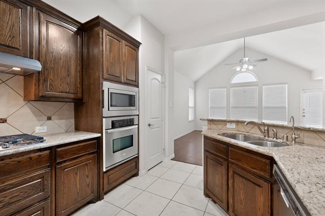 Building Photo - 963 Cougar Dr
