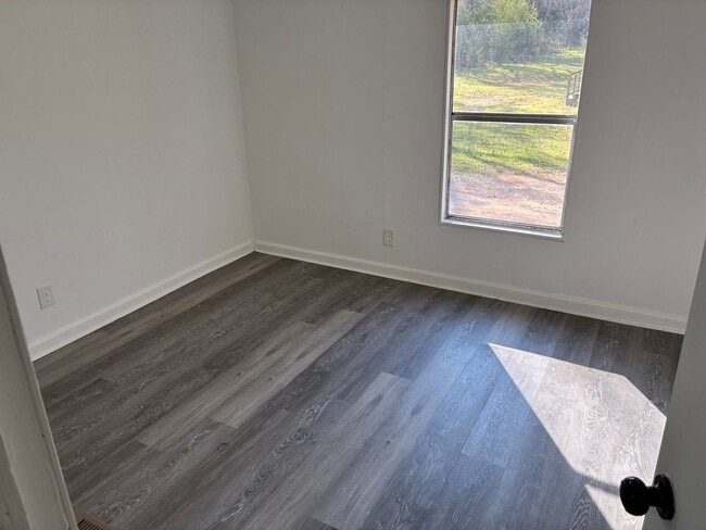 Building Photo - Newly remodeled home is located in Lancaster, SC 29720.