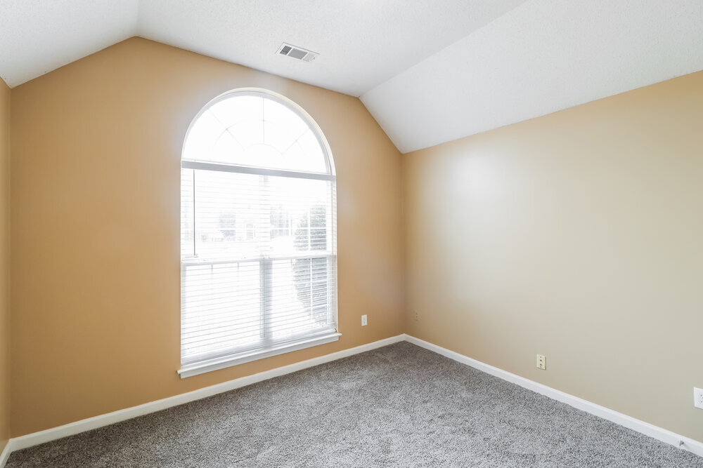 Building Photo - 1489 McAllen Cove
