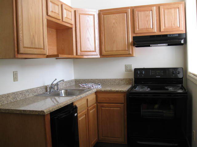 Building Photo - 210 N 9th St