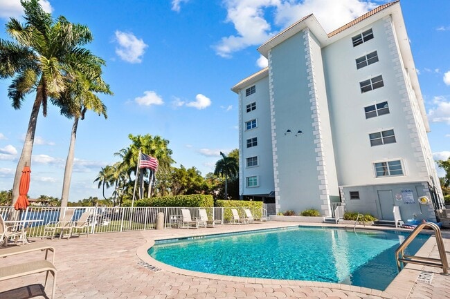 Building Photo - 1881 Middle River Dr