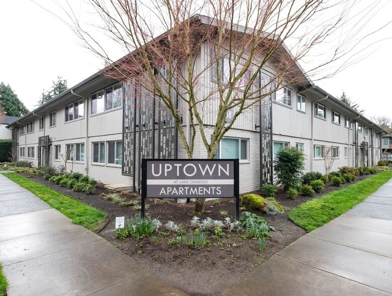 Interior Photo - Uptown at Lake Oswego