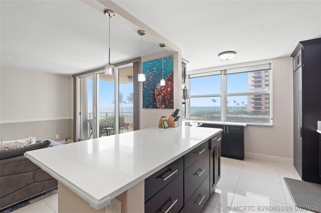 Building Photo - 5200 N Ocean Blvd