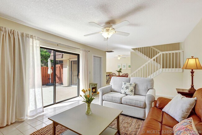 Building Photo - 2332 23rd Ct