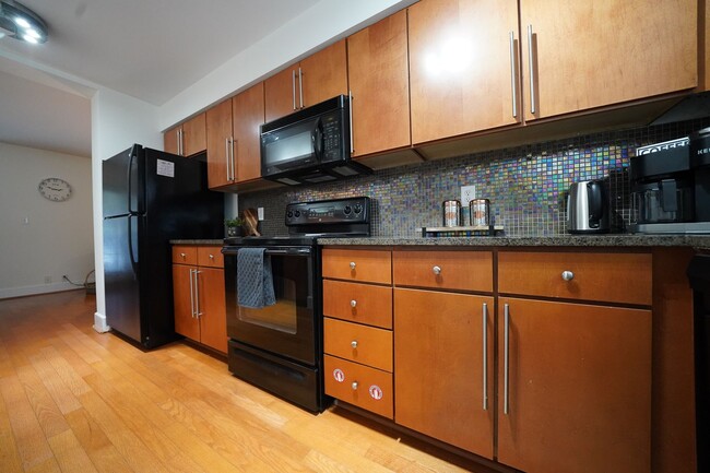 Building Photo - The Grove -Fully furnished-all Utilities -...