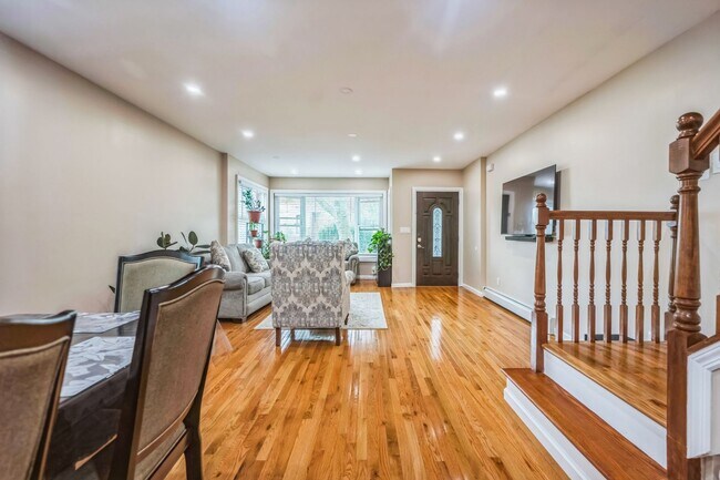Building Photo - Experience Modern Luxury: Fully Renovated ...
