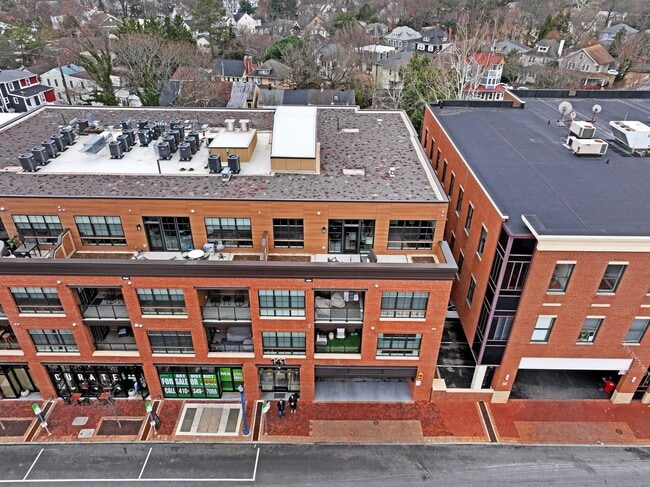 Building Photo - 141 West St
