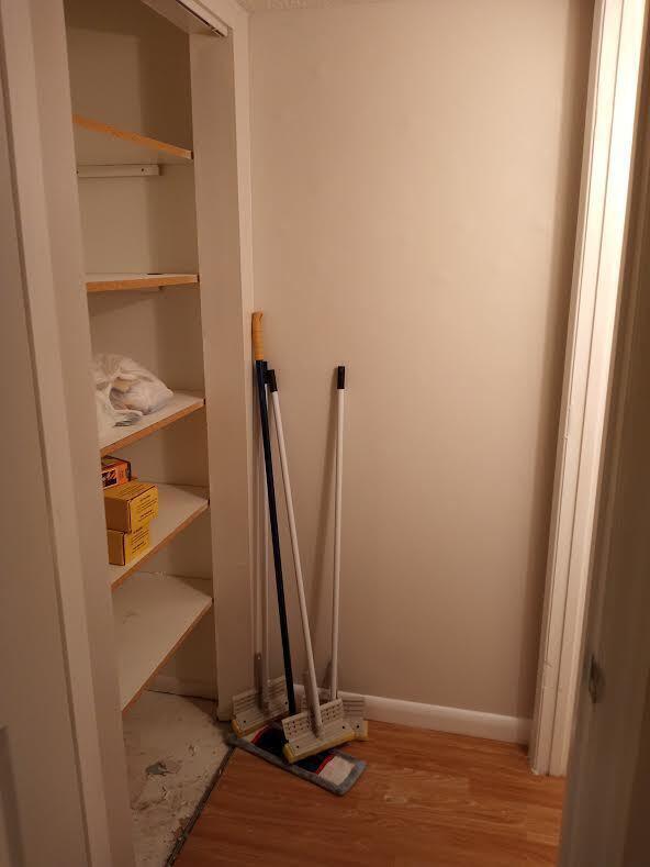 Building Photo - 512 Gardens Dr