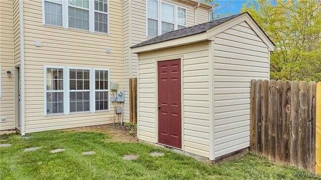 Building Photo - 2545 Mountain Ash Cir