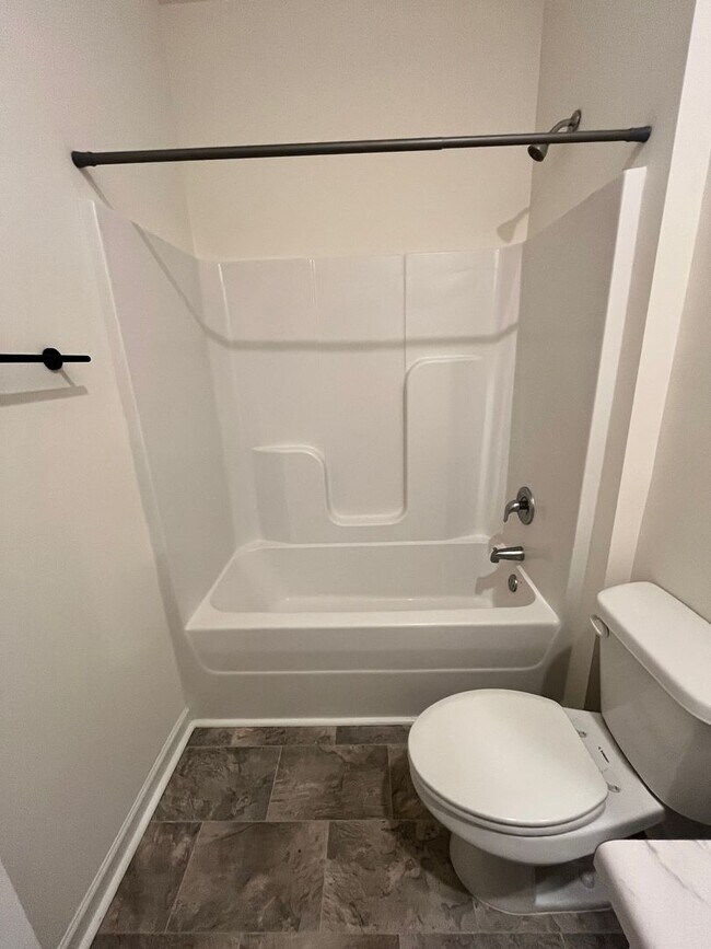 Building Photo - Move Right In to Your Practically Brand New Bonaire Home.