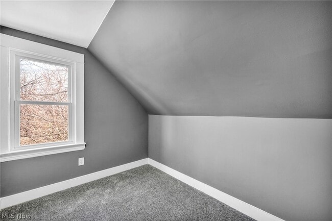 Building Photo - 2986 E 59th St