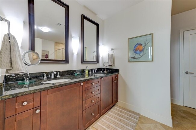 Building Photo - 2795 Peachtree Rd NE