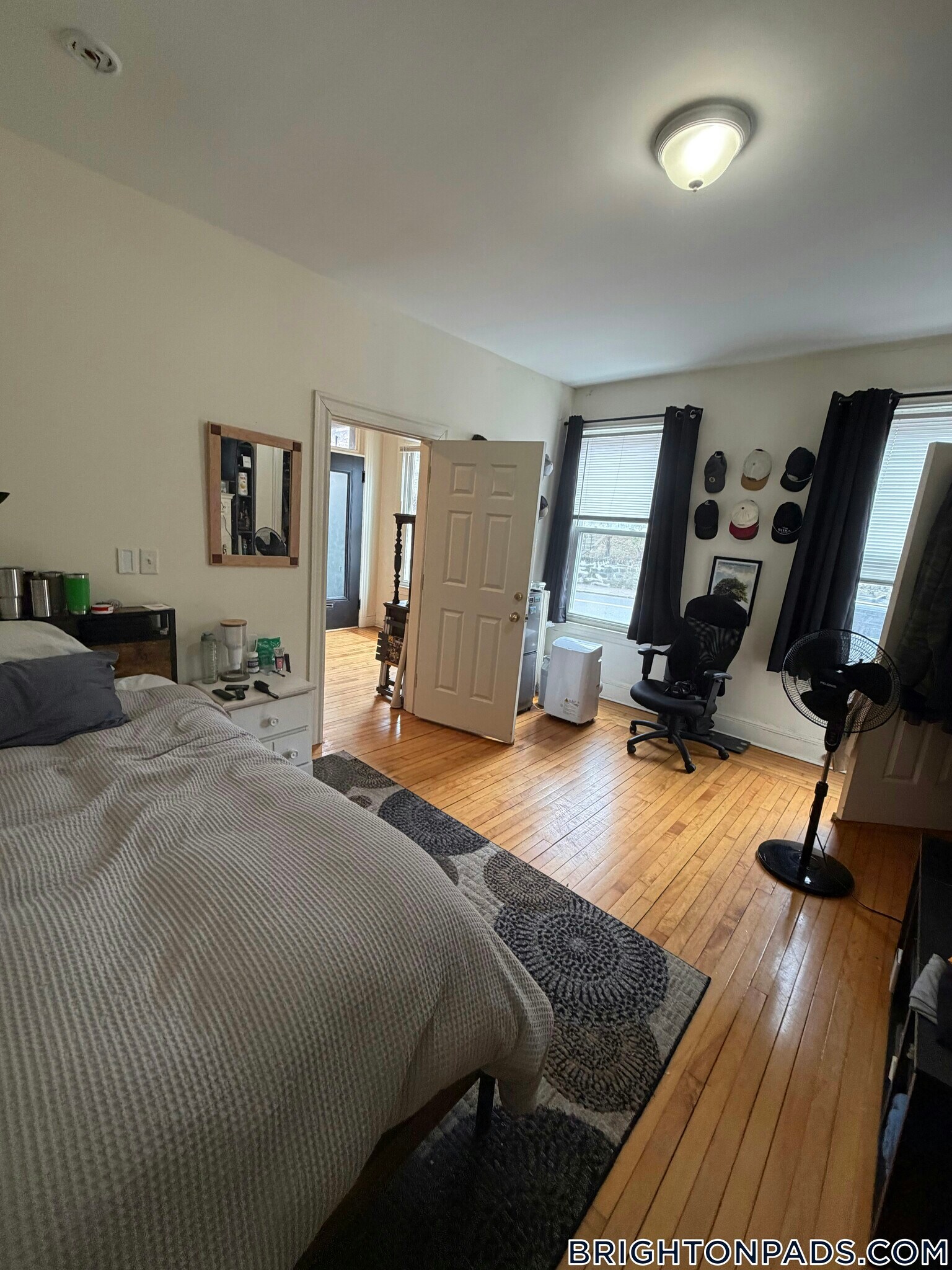 Building Photo - 15 Wallingford Rd