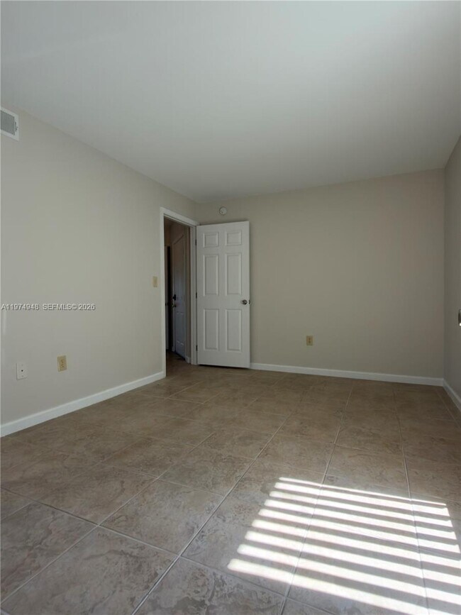 Building Photo - 2647 NW 33rd St