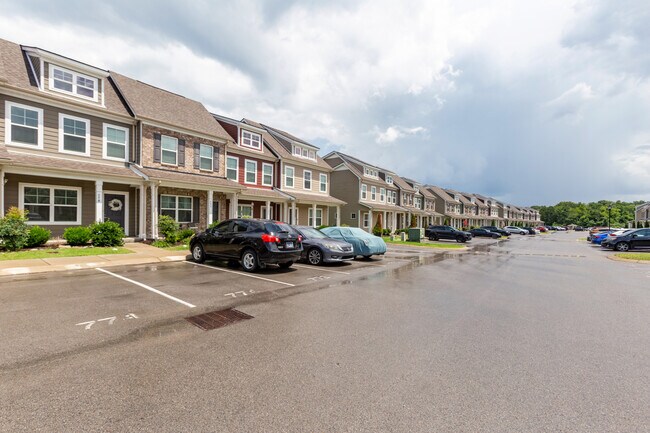 Building Photo - 774 Bradburn Village Way