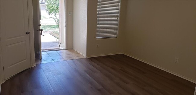 Building Photo - 1119 Desert Oasis Ln