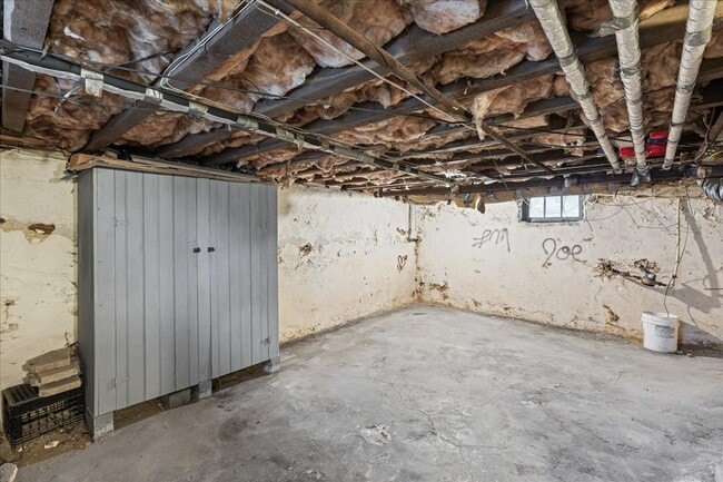 Building Photo - 1613 Kings Hwy