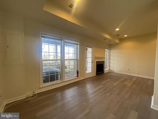 Building Photo - 41851 Cinnabar Square