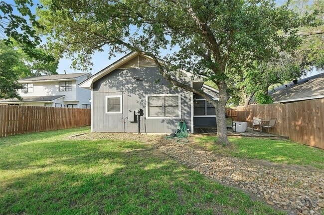 Building Photo - 4022 Windfree Dr