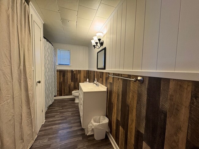 Building Photo - 3 Bedroom 2 Bathroom Home in Chipley FL