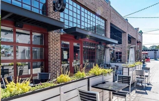 Building Photo - 2465 Devon Leigh Walk NW