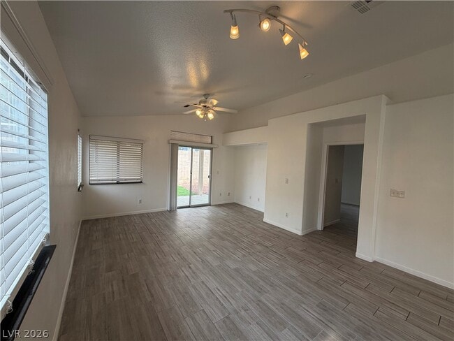 Building Photo - 5905 Silver Heights St