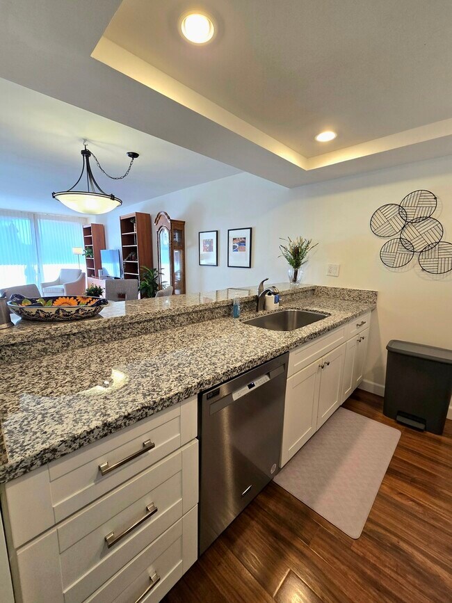 Building Photo - 3635 7th Ave