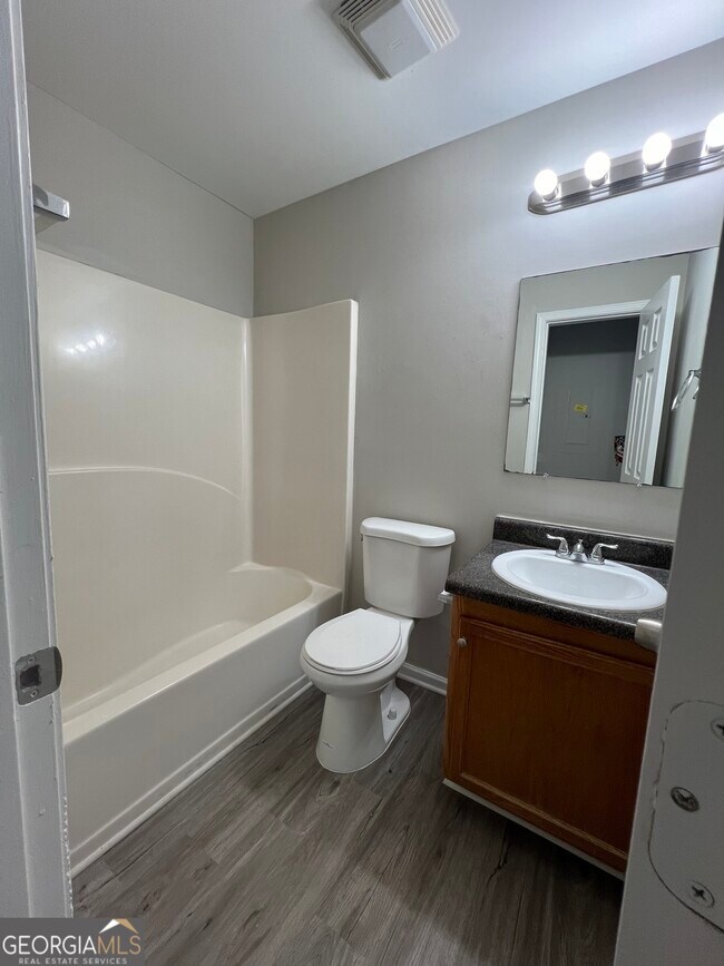 Building Photo - 733 Wheel House Ln