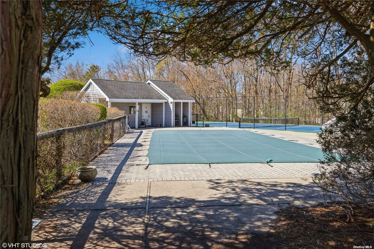 Building Photo - 20 Vista Dr