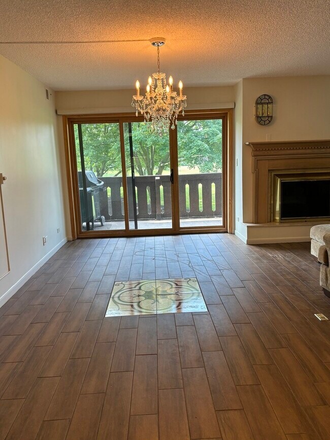 Building Photo - 13000 W Heiden Cir