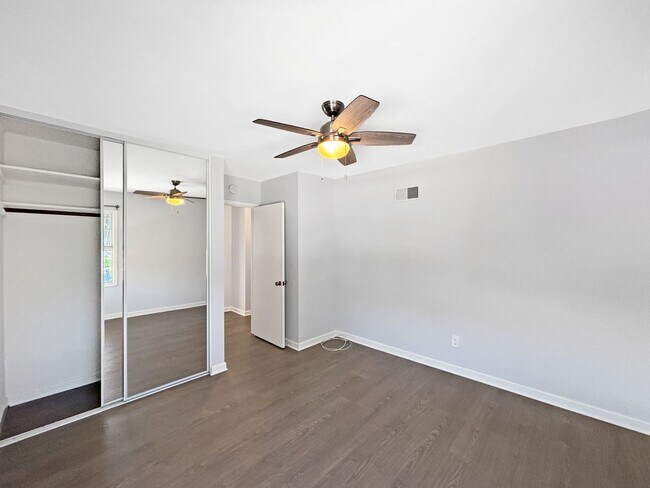 Building Photo - Beautifully Upgraded 2B/2BA House W/ 2-Car...
