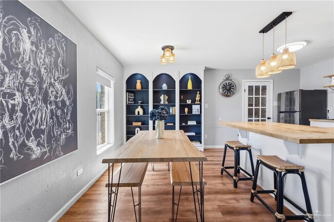 Building Photo - 18 La Vista Ave