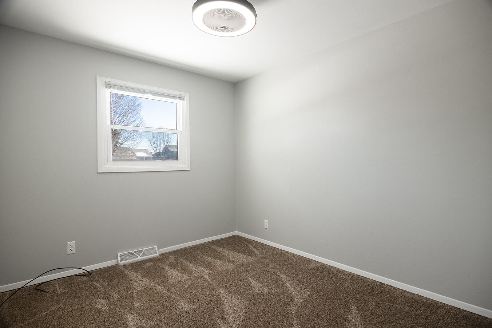 Building Photo - 8704 Indigo Ln